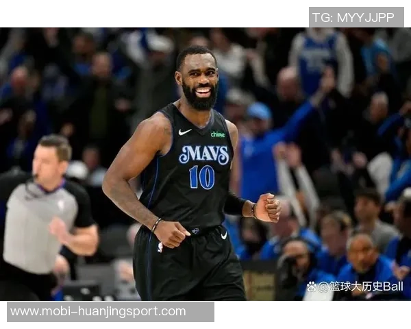 小哈达威替补表现出色全场12投7中三分命中率高达44贡献18分3篮板