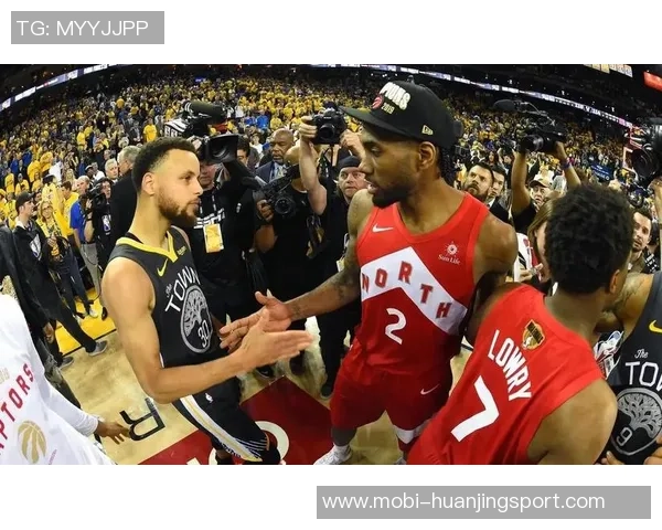 快船队飞往多伦多遭遇航班延误近十小时球员心情受影响